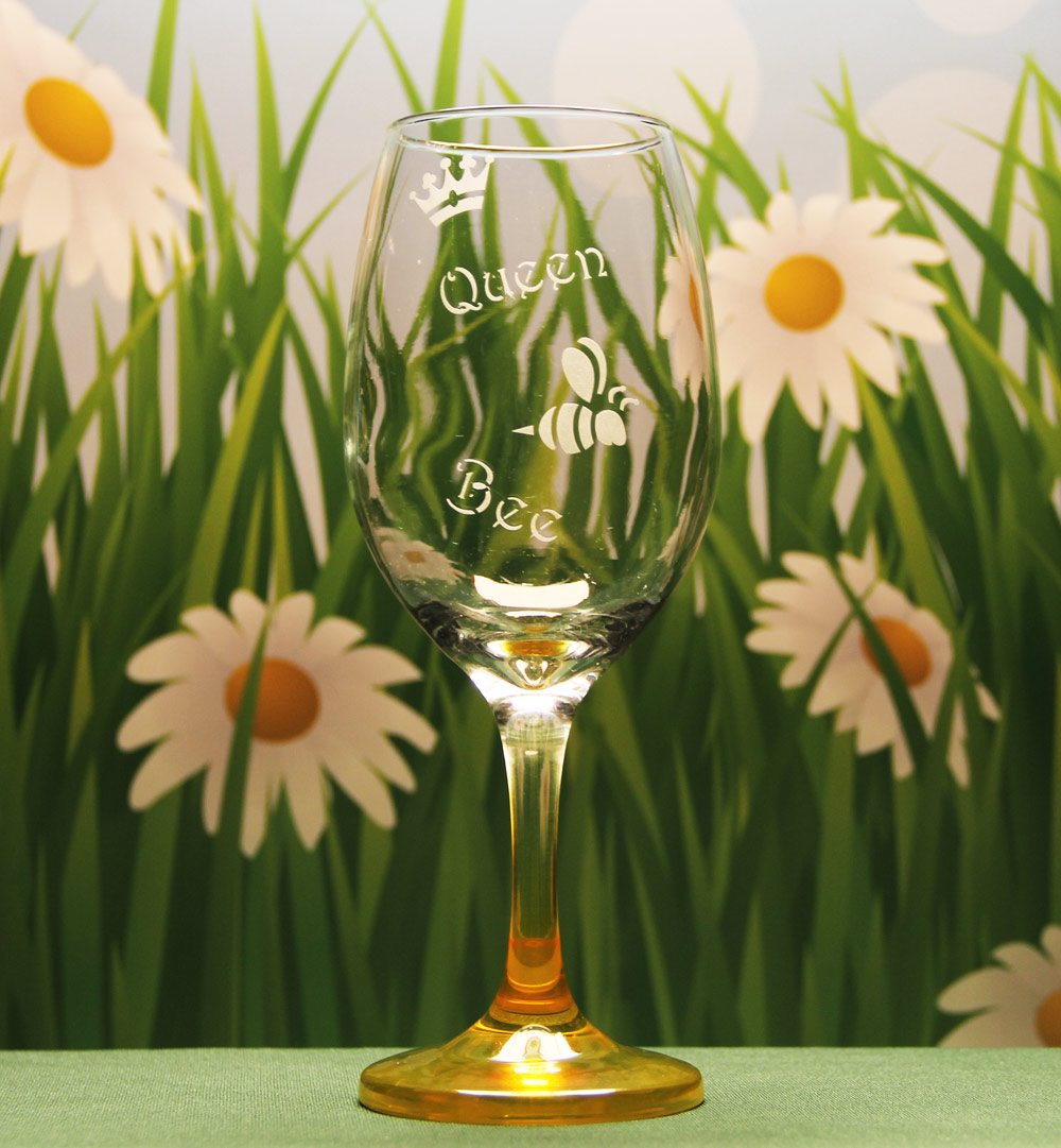 Dining, Queen Bee Wine Glass Gucci Bee