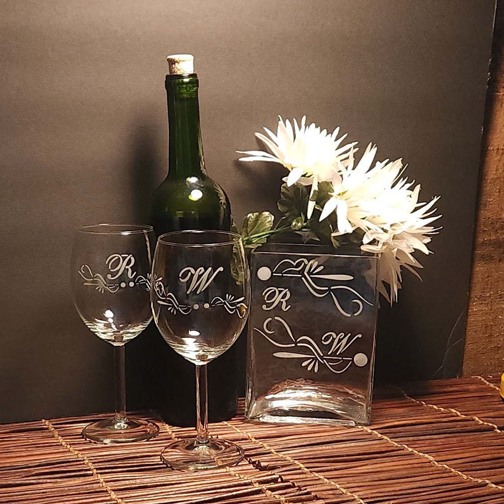 Fancy Monogram Wine & Vase Set