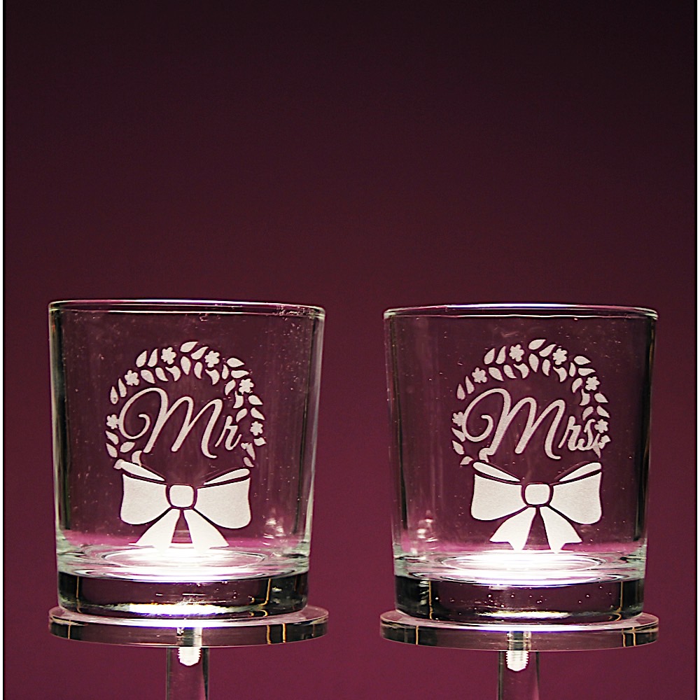 Mr. & Mrs. Wreath Rocks Glasses